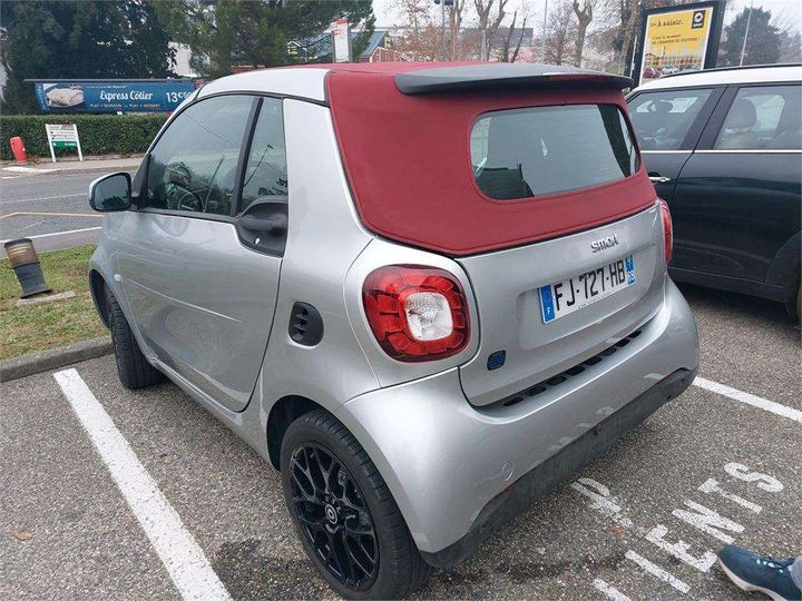 Photo 2 VIN: WME4534911K394213 - SMART FORTWO CABRIOLET 