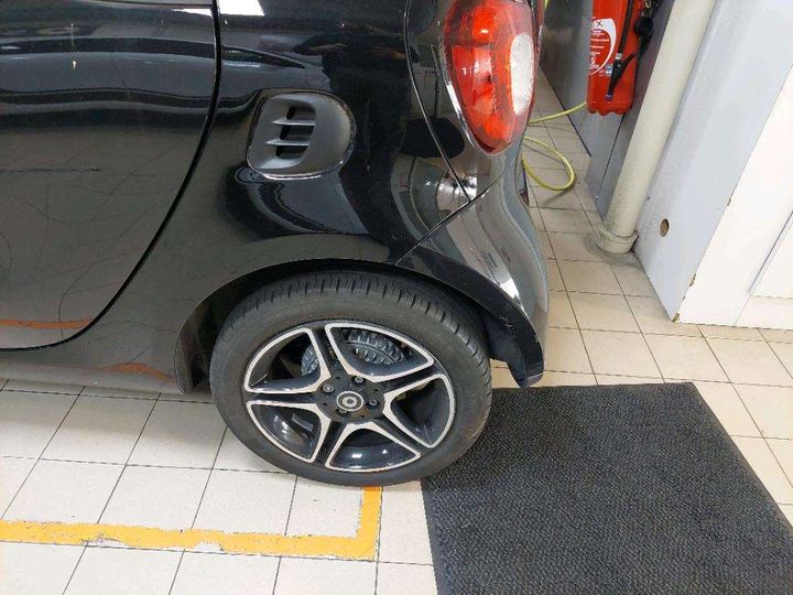 Photo 29 VIN: WME4534911K395633 - SMART FORTWO CABRIOLET 