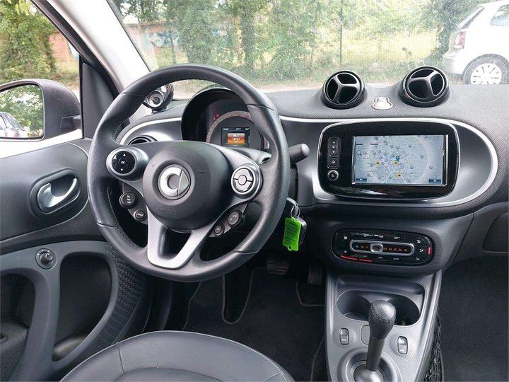 Photo 8 VIN: WME4534911K400455 - SMART FORTWO CABRIOLET 