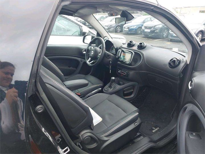 Photo 9 VIN: WME4534911K412240 - SMART FORTWO CABRIOLET 