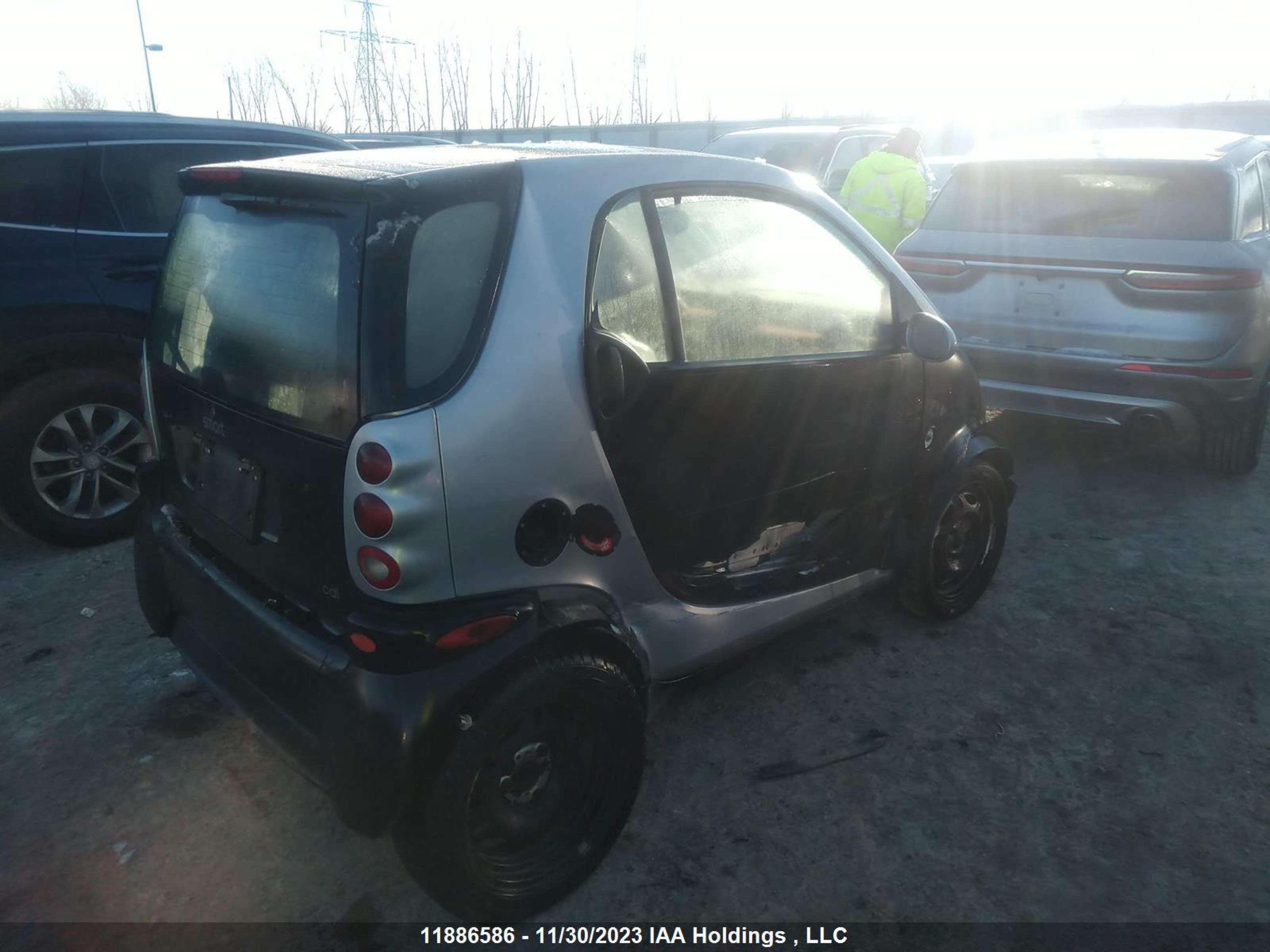 Photo 3 VIN: WMEAJ00F75J175547 - SMART FORTWO 