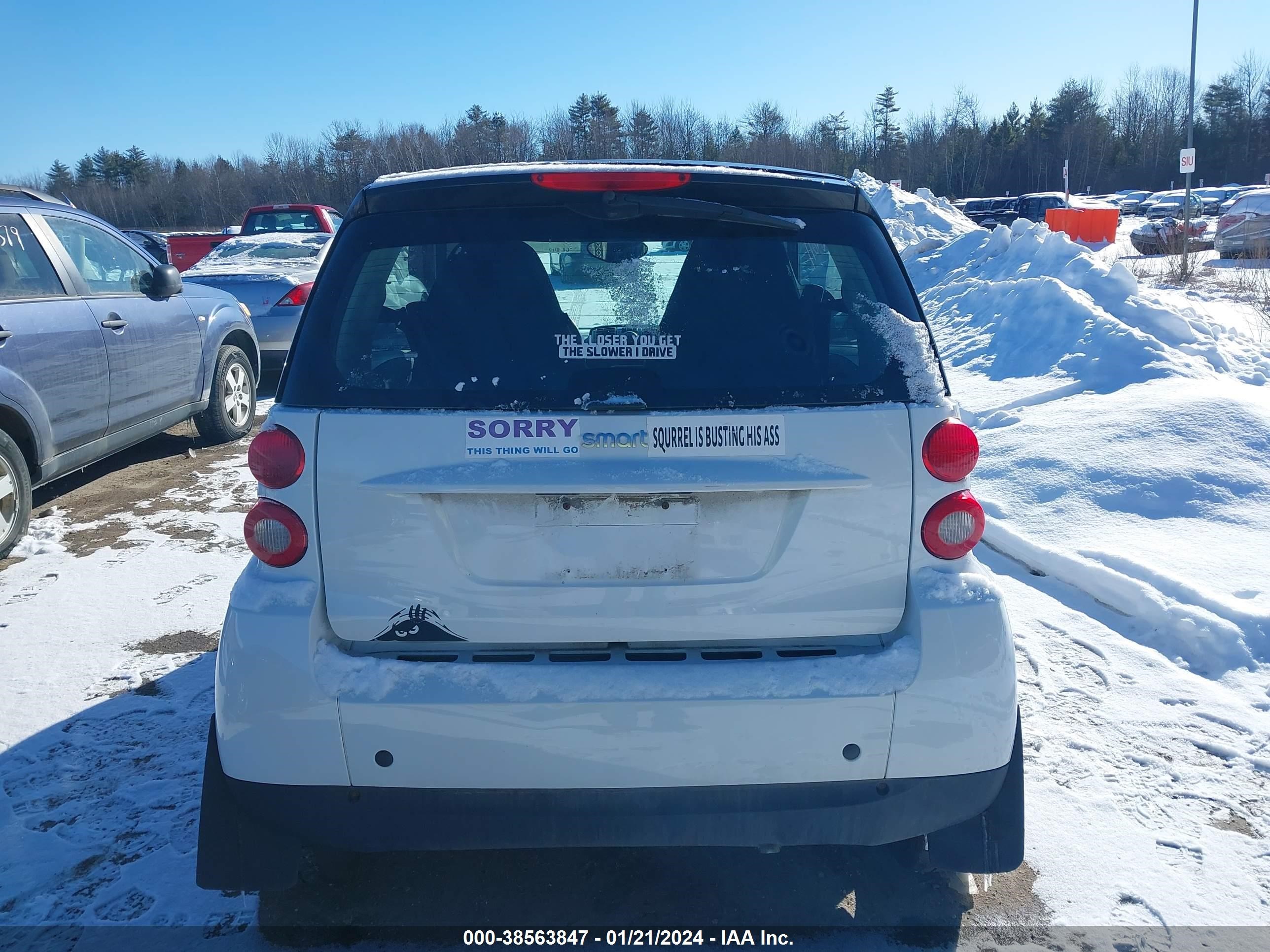 Photo 7 VIN: WMEEJ31X09K213839 - SMART FORTWO 