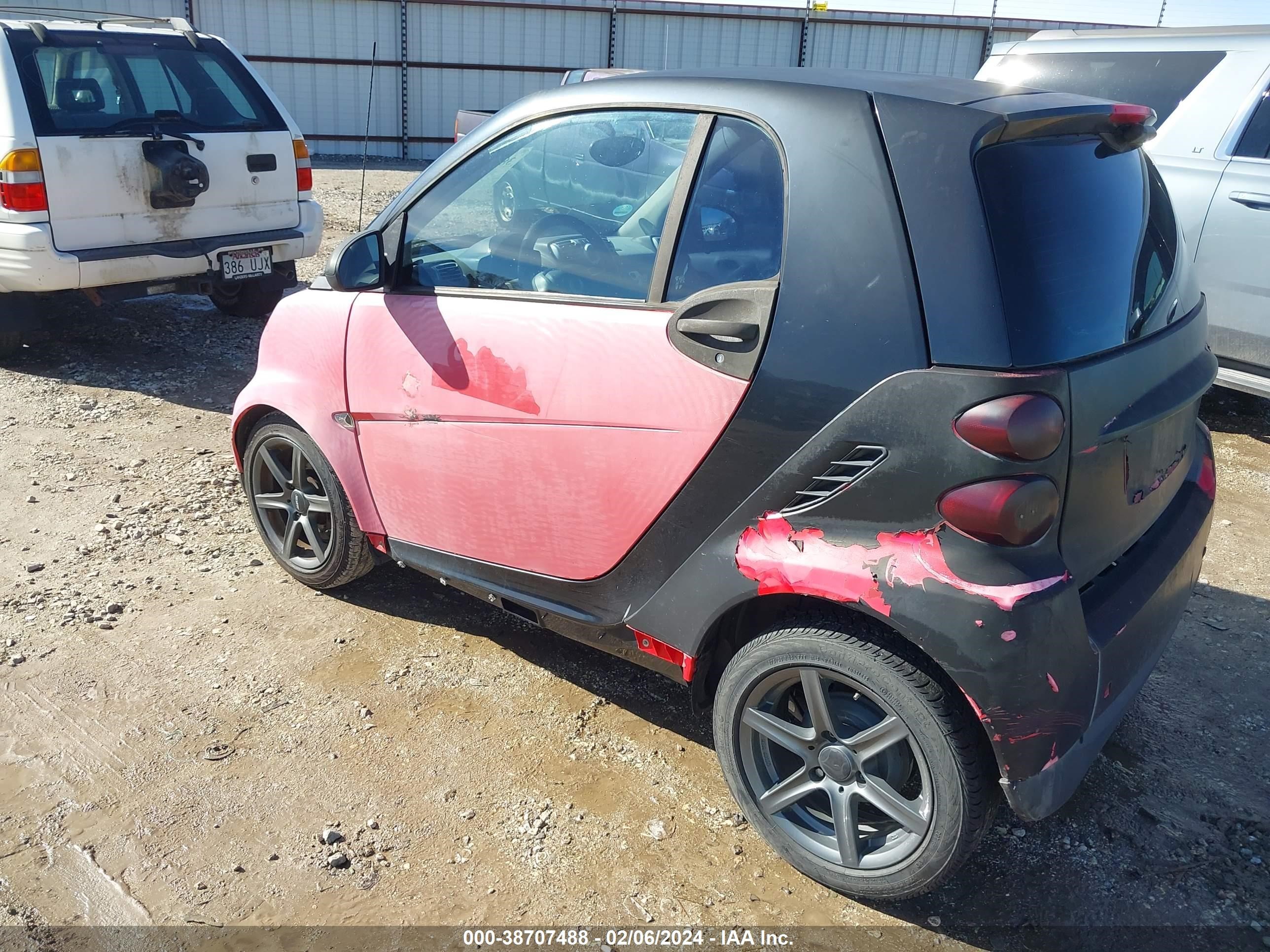 Photo 2 VIN: WMEEJ31X09K286645 - SMART FORTWO 