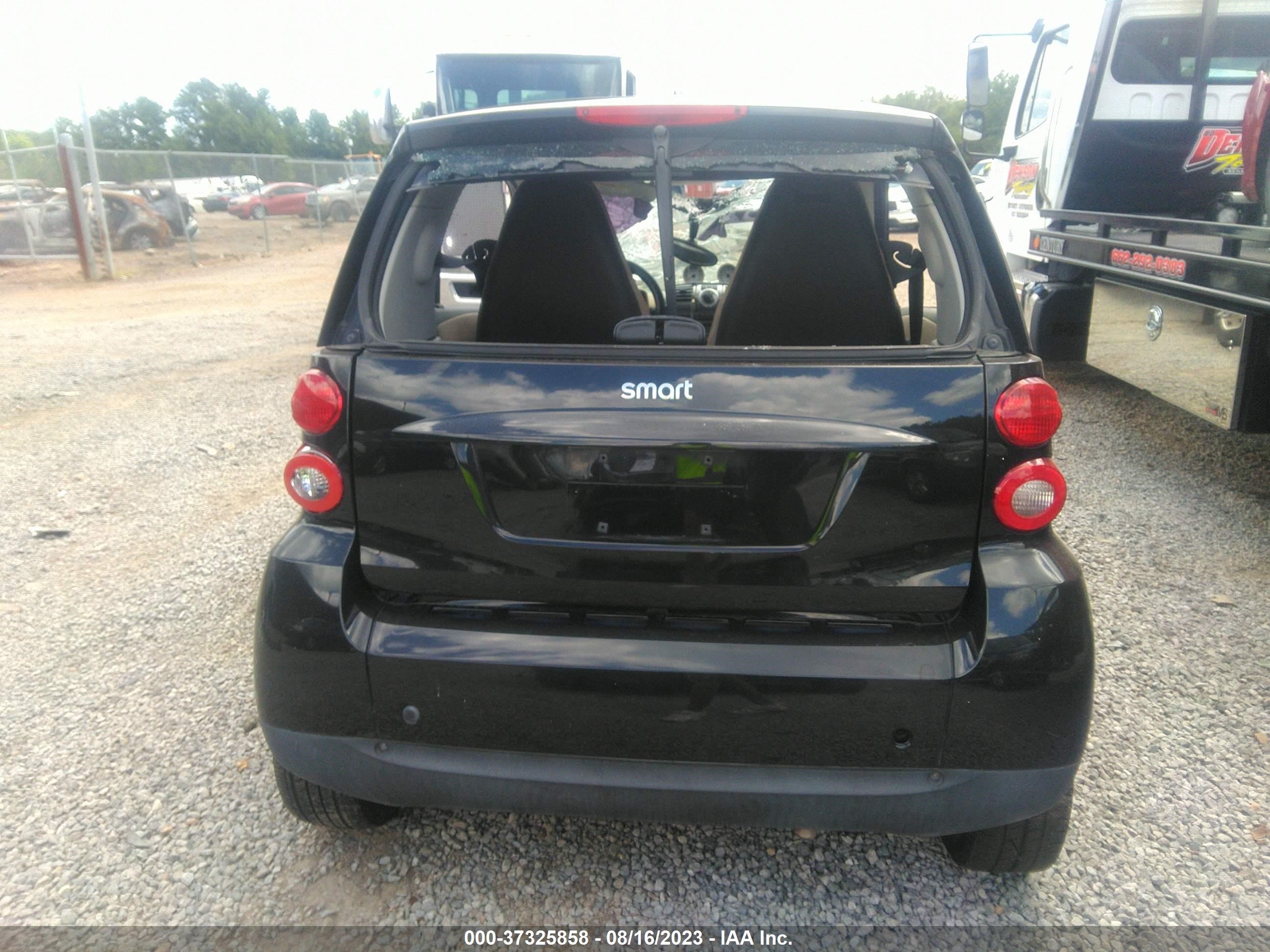 Photo 15 VIN: WMEEJ31X09K302620 - SMART FORTWO 