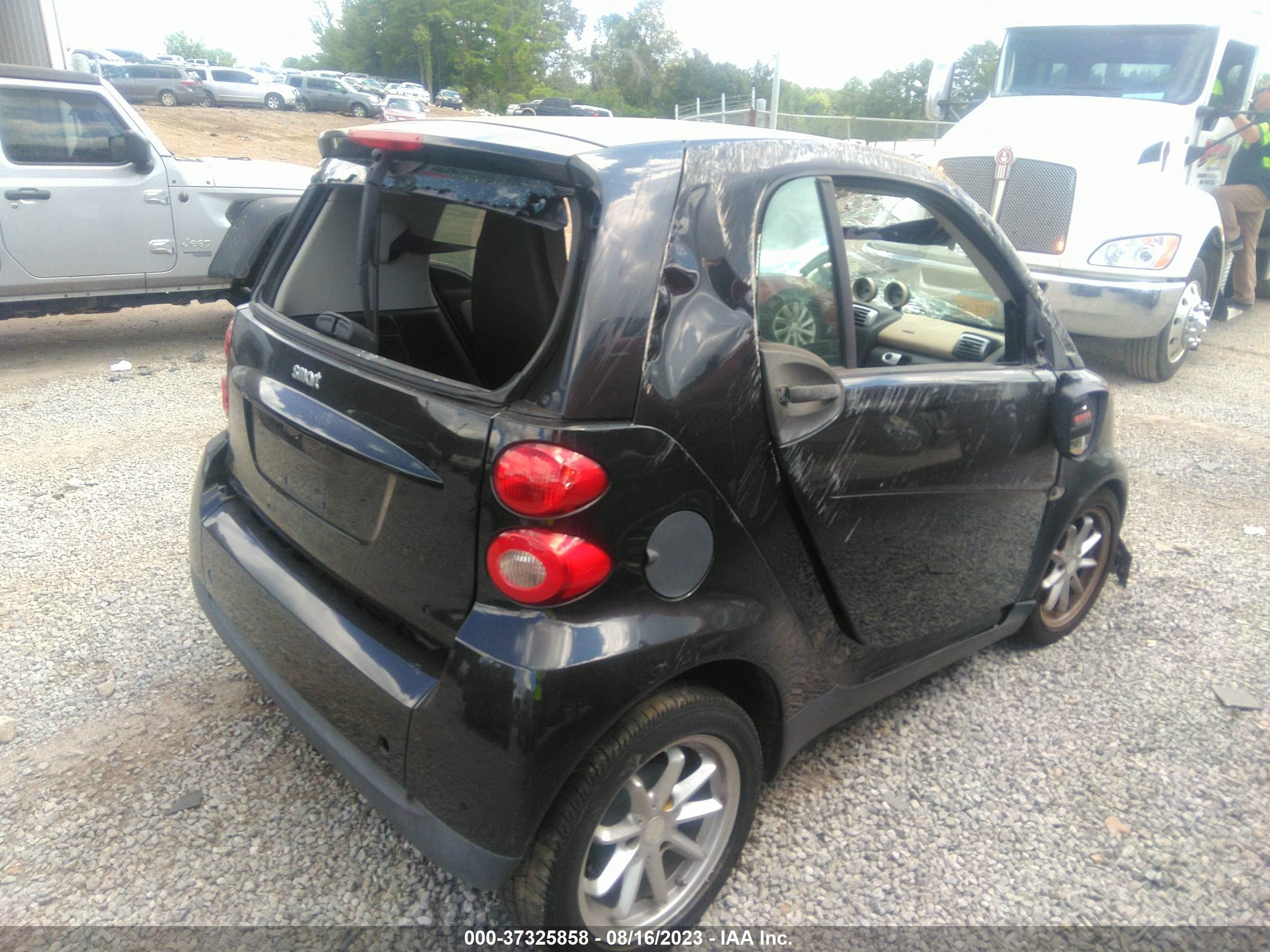 Photo 3 VIN: WMEEJ31X09K302620 - SMART FORTWO 