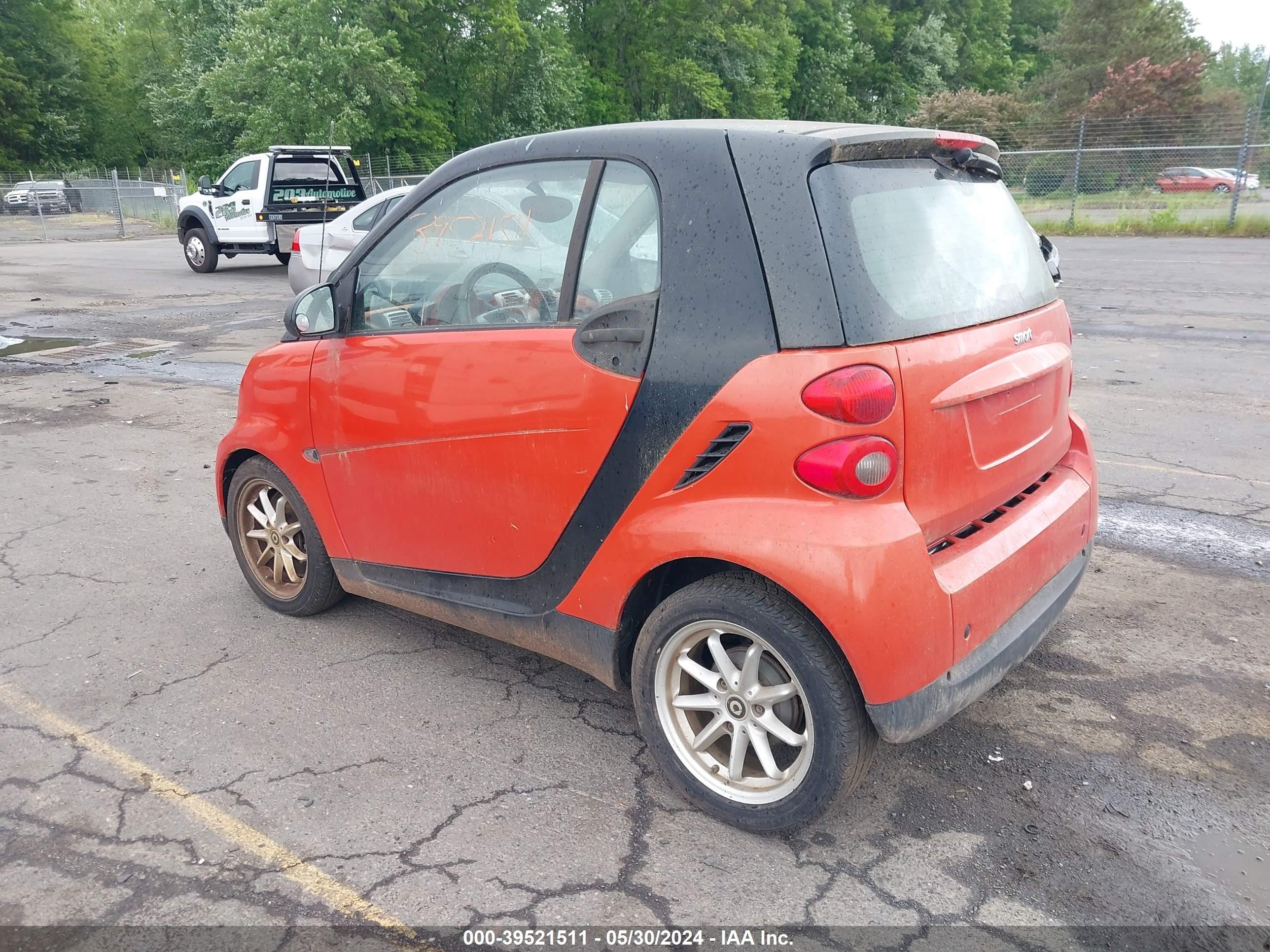 Photo 2 VIN: WMEEJ31X18K144870 - SMART FORTWO 