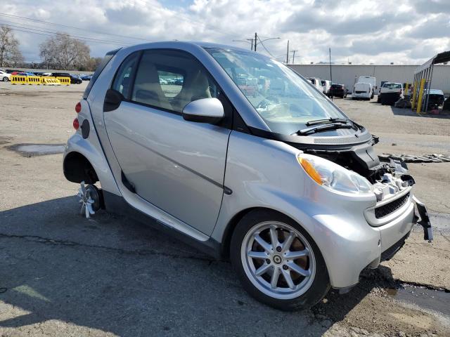 Photo 3 VIN: WMEEJ31X18K183118 - SMART FORTWO 