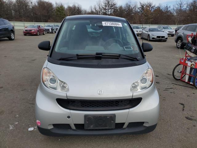 Photo 4 VIN: WMEEJ31X19K217219 - SMART FORTWO 