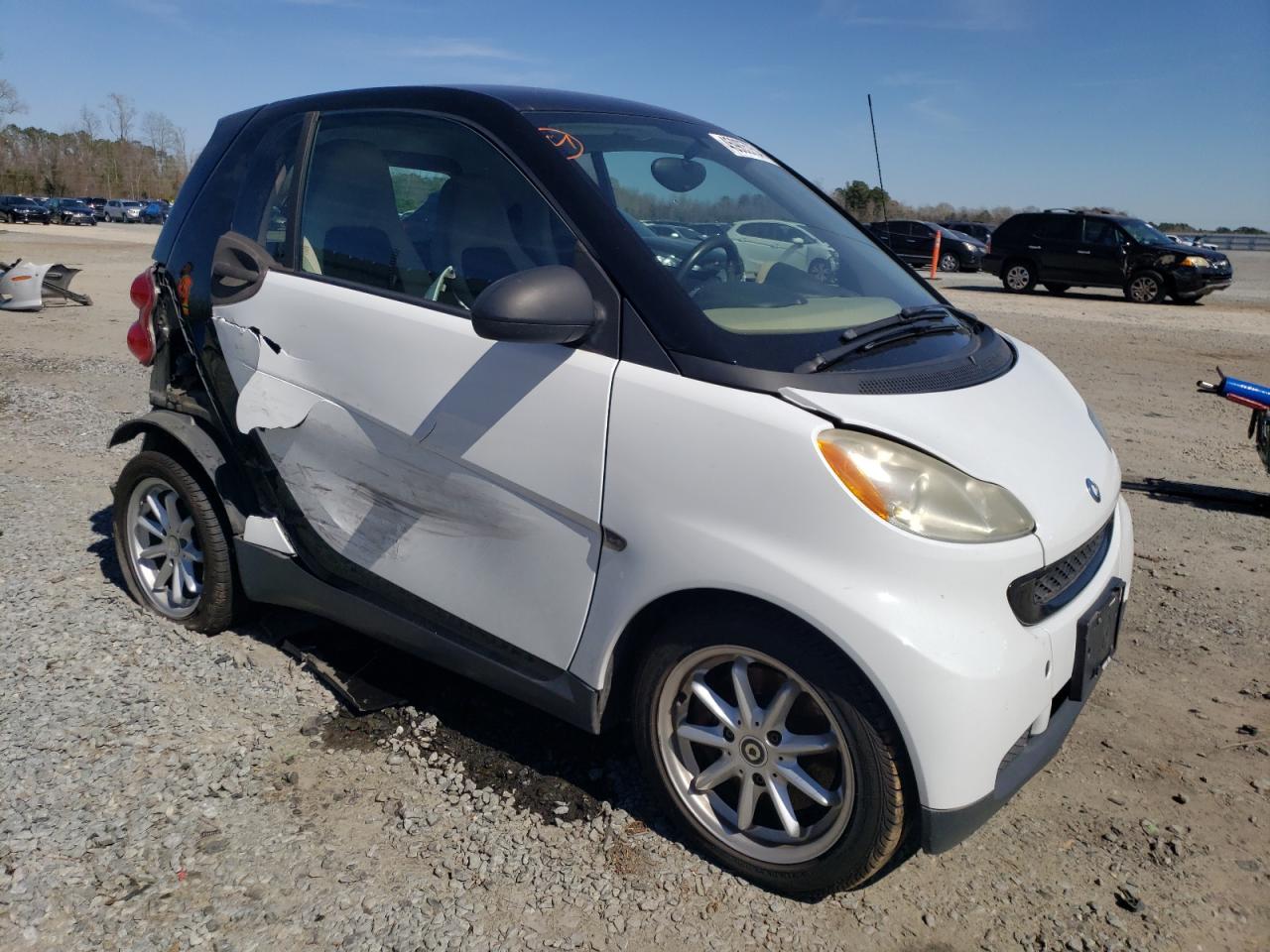 Photo 3 VIN: WMEEJ31X19K257820 - SMART FORTWO 