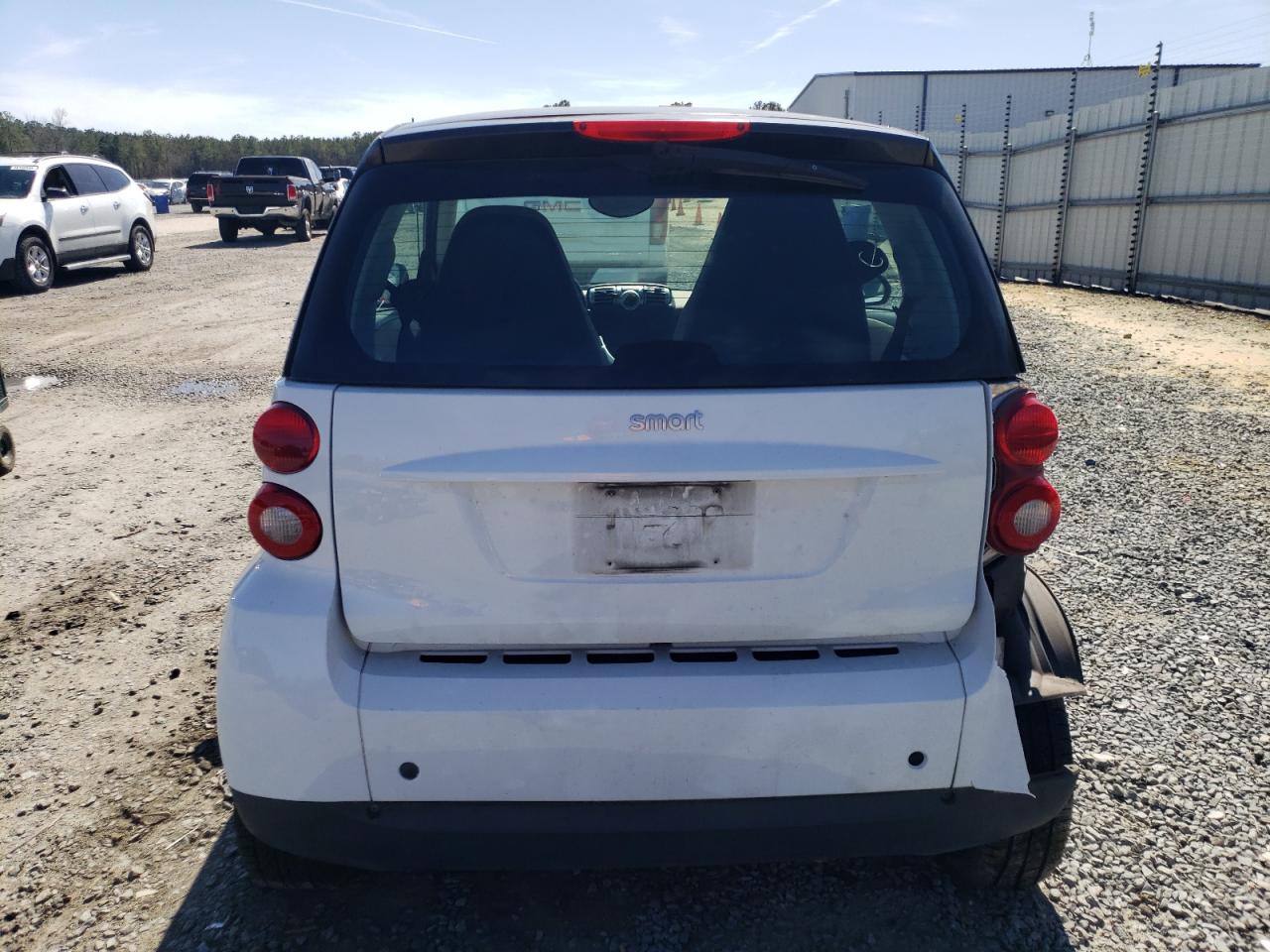 Photo 5 VIN: WMEEJ31X19K257820 - SMART FORTWO 