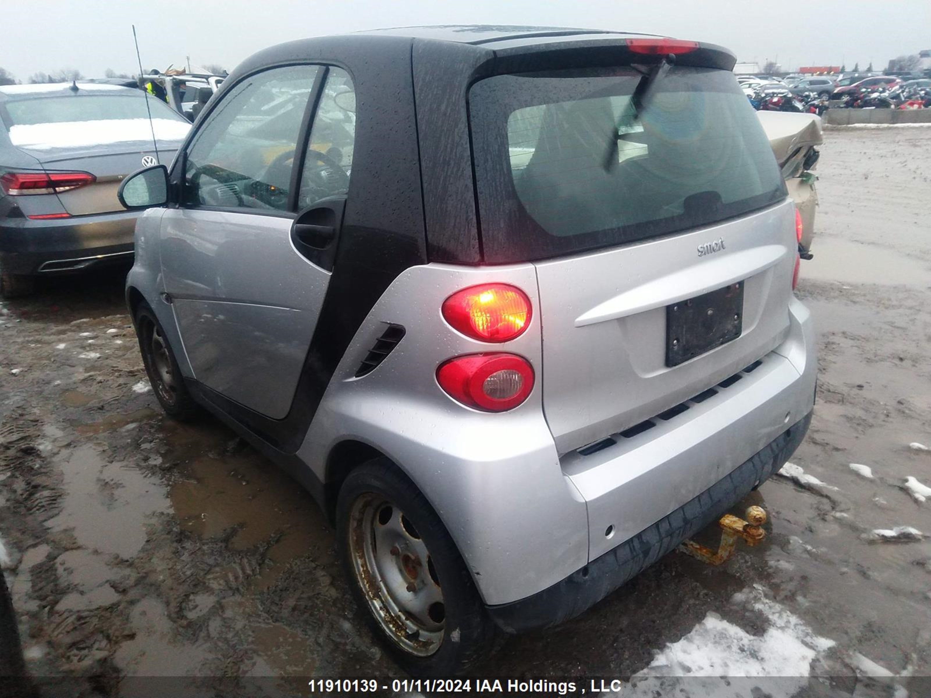 Photo 2 VIN: WMEEJ31X28K074599 - SMART FORTWO 