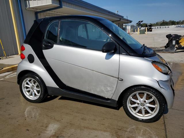 Photo 3 VIN: WMEEJ31X29K219979 - SMART FORTWO PUR 