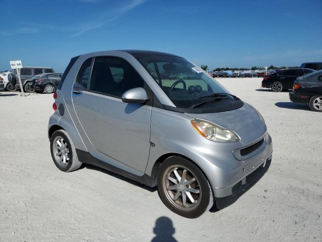 Photo 3 VIN: WMEEJ31X29K261987 - SMART FORTWO 