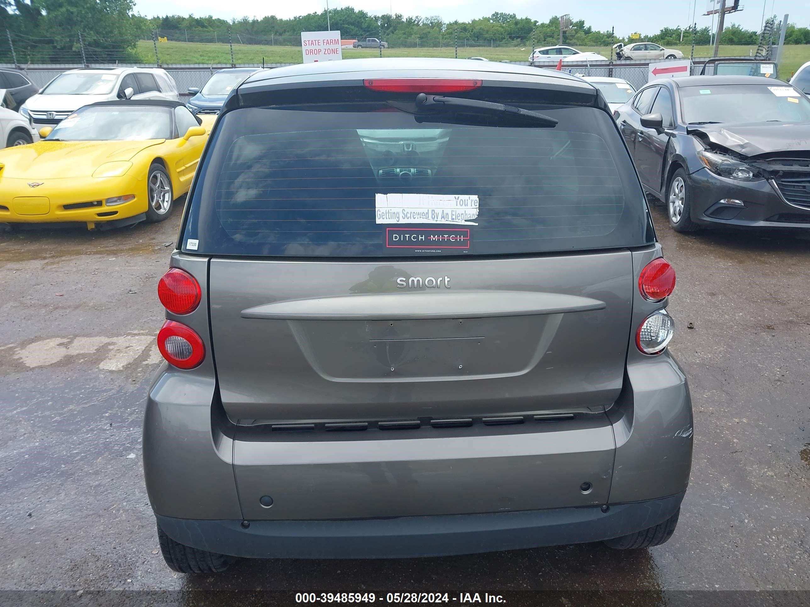 Photo 15 VIN: WMEEJ31X29K299834 - SMART FORTWO 