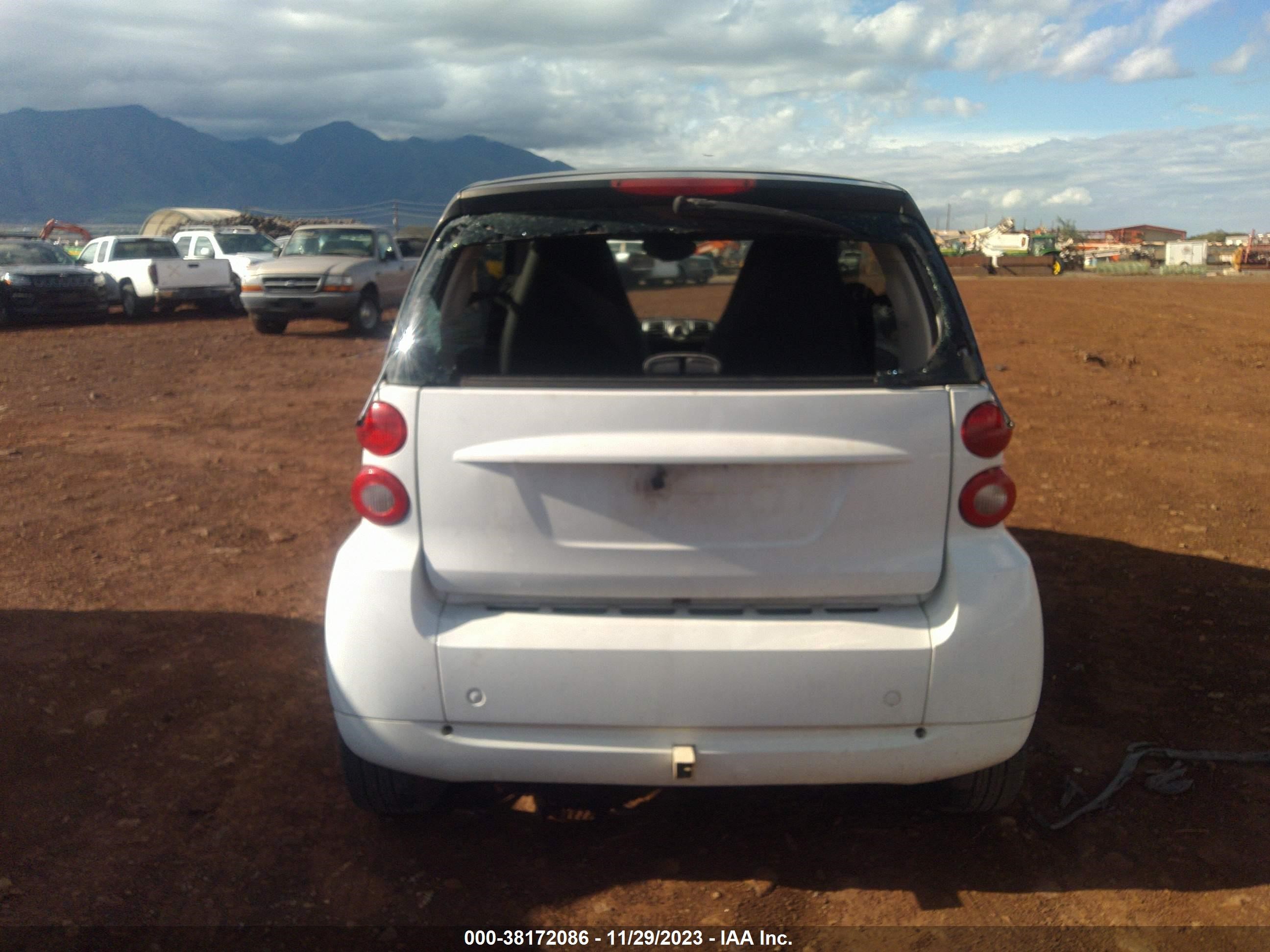 Photo 5 VIN: WMEEJ31X48K207797 - SMART FORTWO 