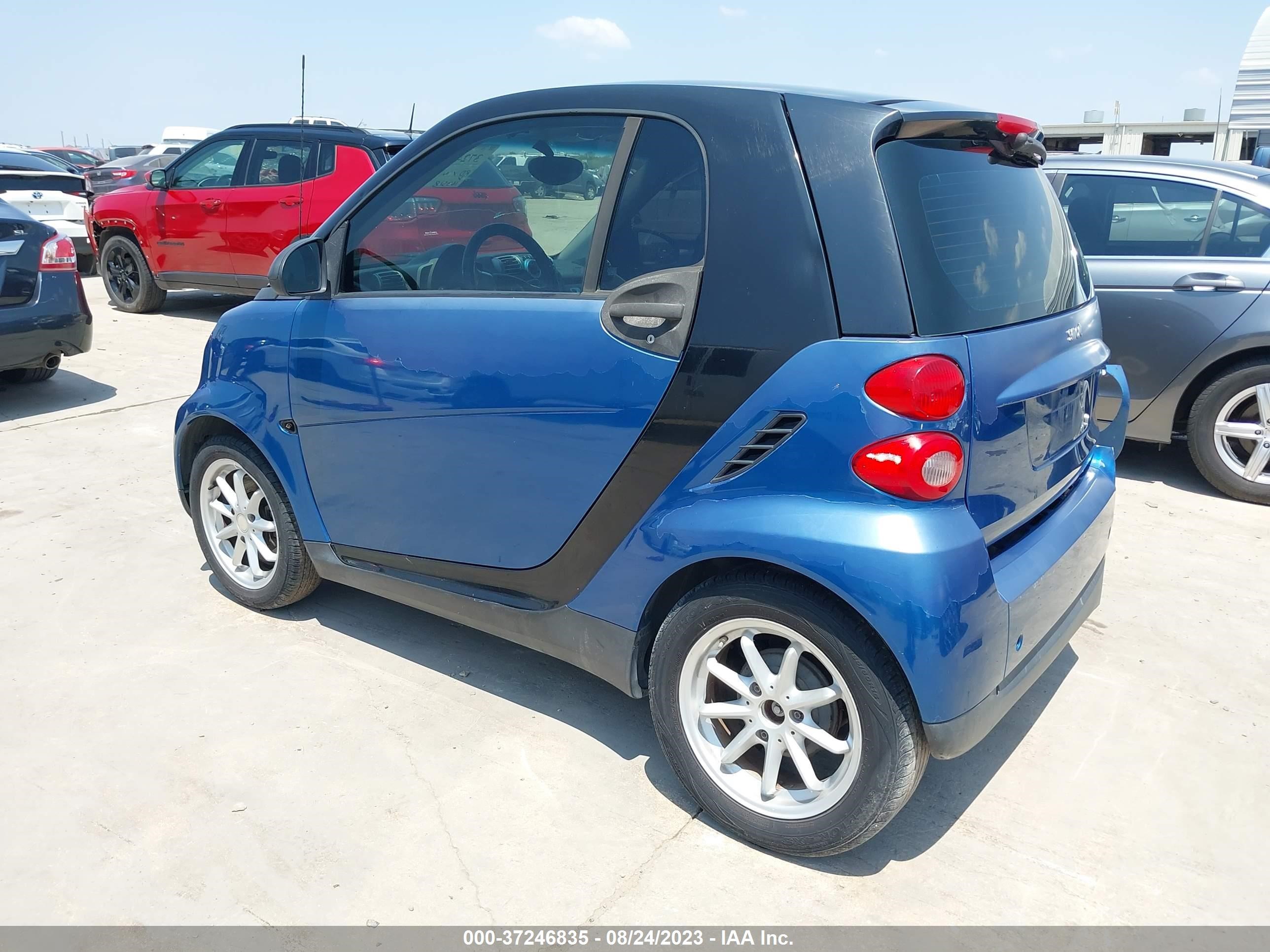 Photo 2 VIN: WMEEJ31X59K220463 - SMART FORTWO 