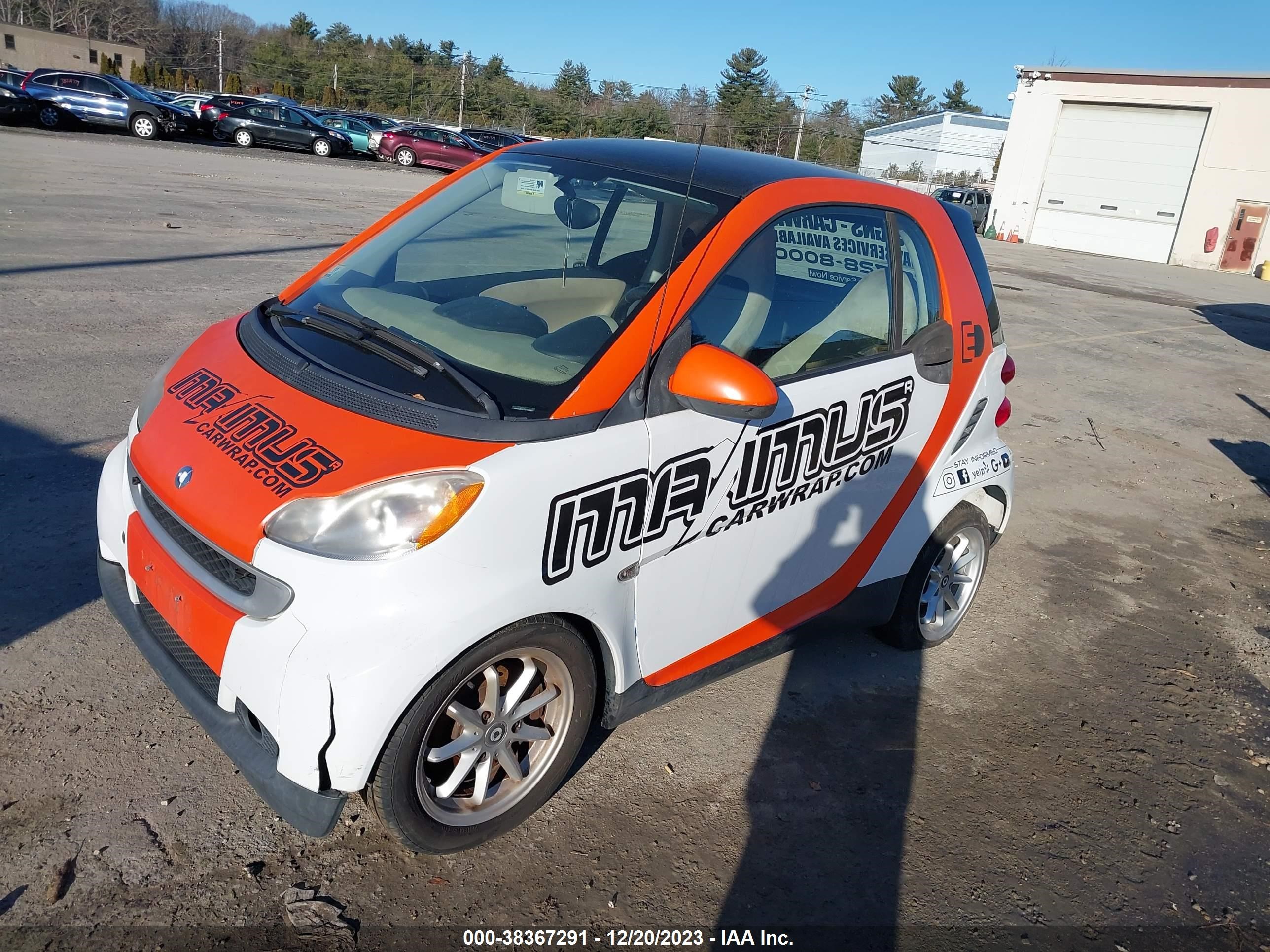 Photo 1 VIN: WMEEJ31X78K114093 - SMART FORTWO 