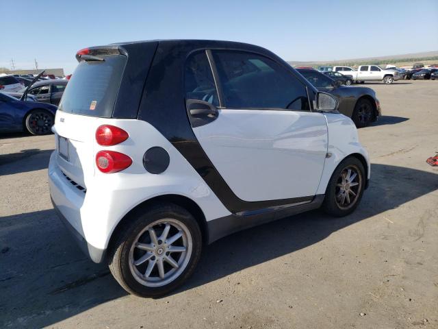 Photo 2 VIN: WMEEJ31X79K219007 - SMART FORTWO 