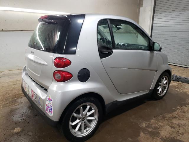 Photo 2 VIN: WMEEJ31X79K254727 - SMART FORTWO 