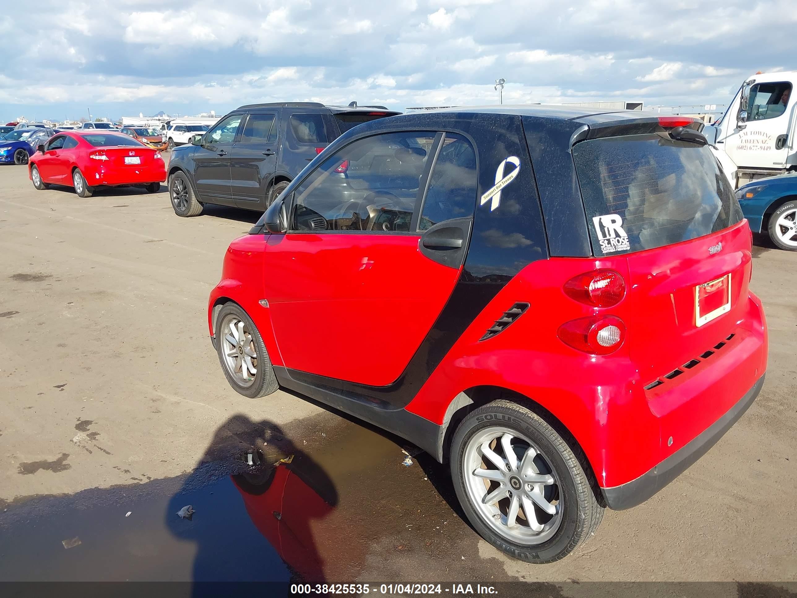 Photo 2 VIN: WMEEJ31X79K316546 - SMART FORTWO 