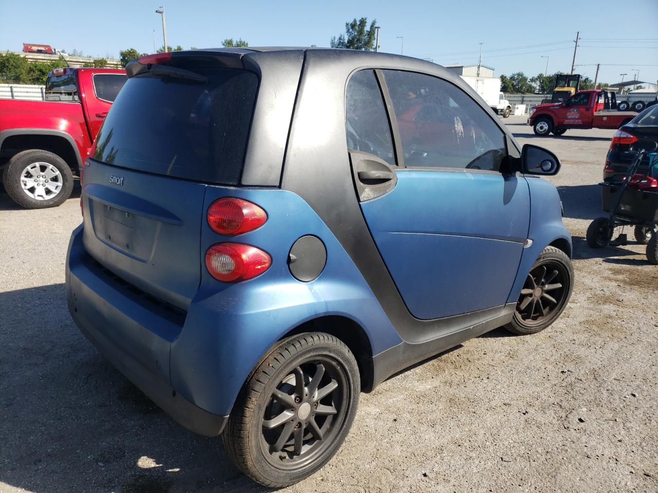 Photo 2 VIN: WMEEJ31X88K123806 - SMART FORTWO 