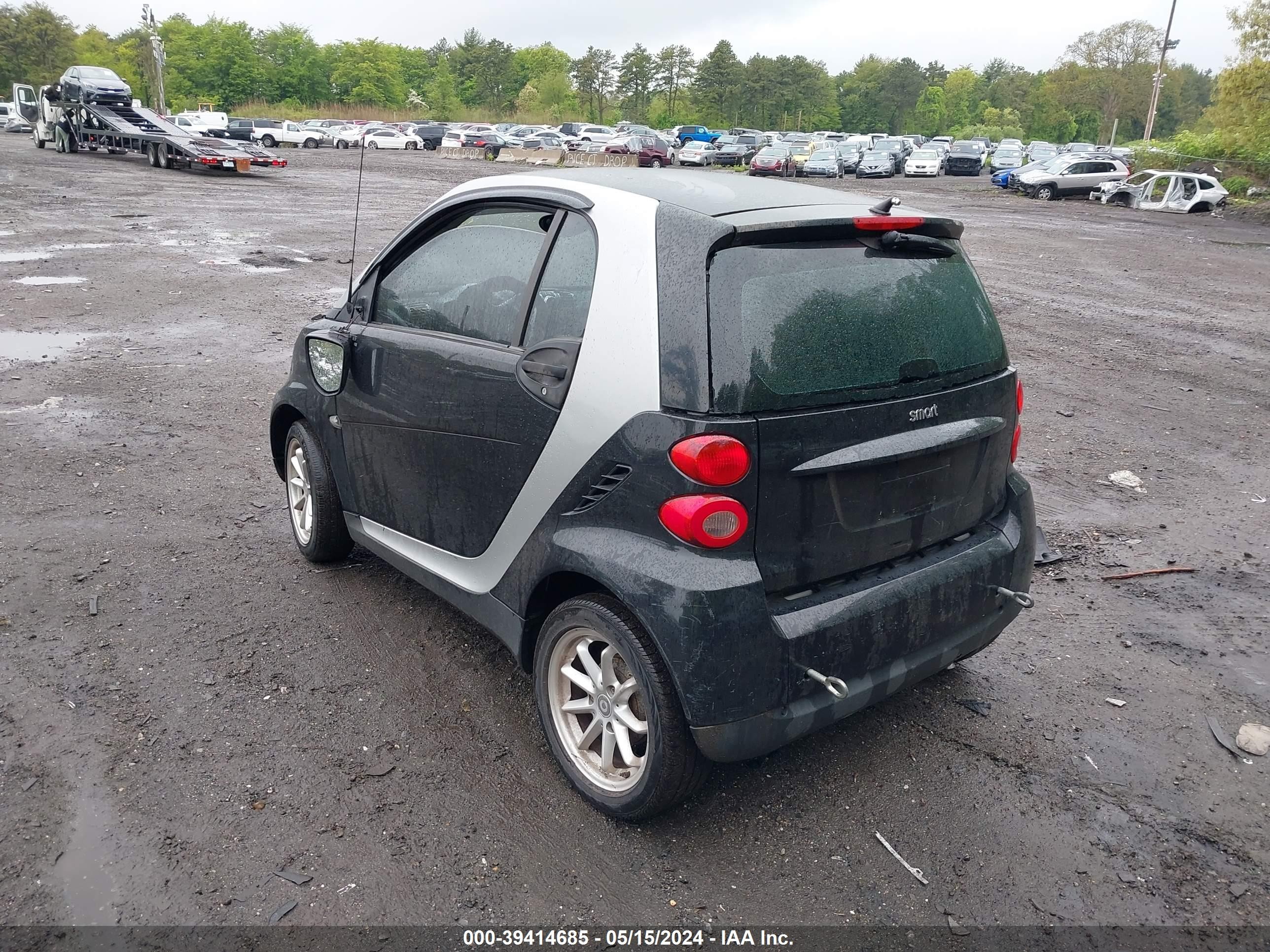 Photo 2 VIN: WMEEJ31X88K145529 - SMART FORTWO 