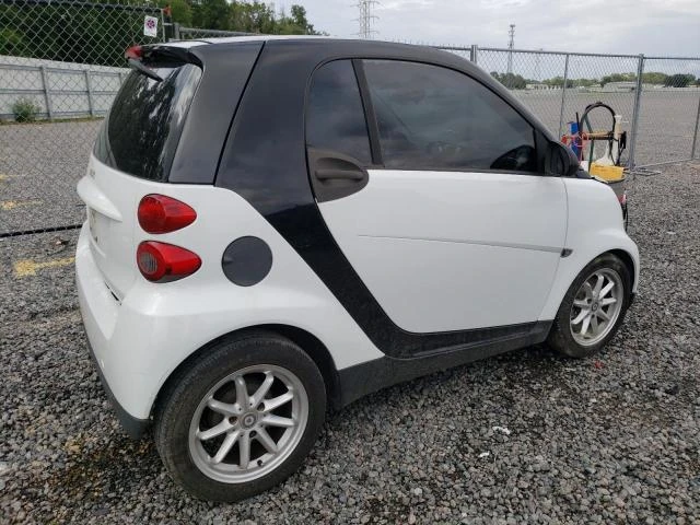 Photo 2 VIN: WMEEJ31X88K179650 - SMART FORTWO PUR 