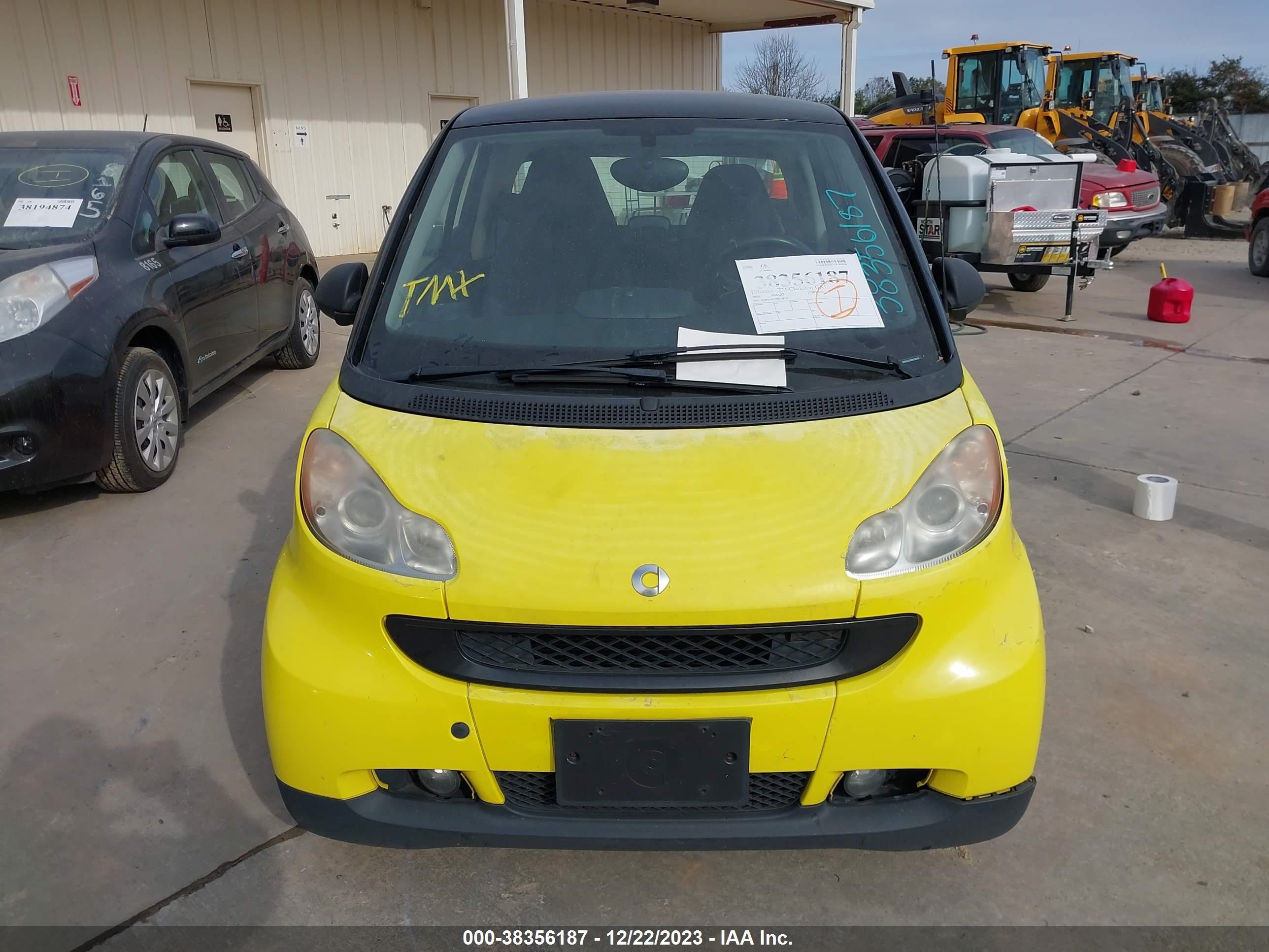 Photo 5 VIN: WMEEJ31X98K128125 - SMART FORTWO 