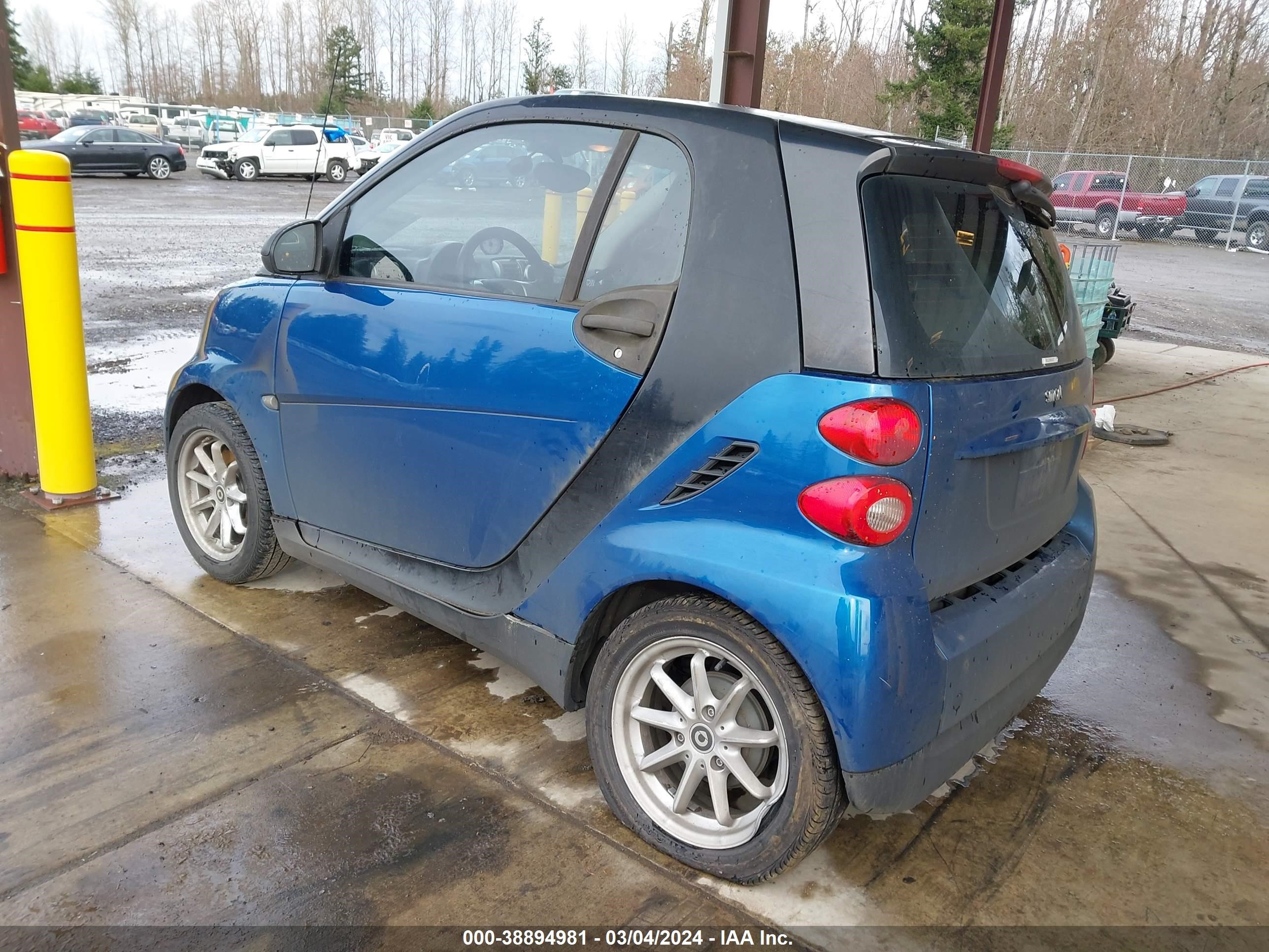 Photo 2 VIN: WMEEJ31X98K160816 - SMART FORTWO 