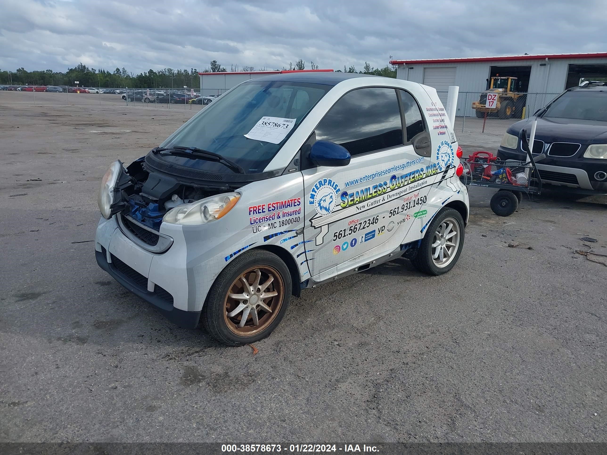 Photo 1 VIN: WMEEJ31X98K181925 - SMART FORTWO 