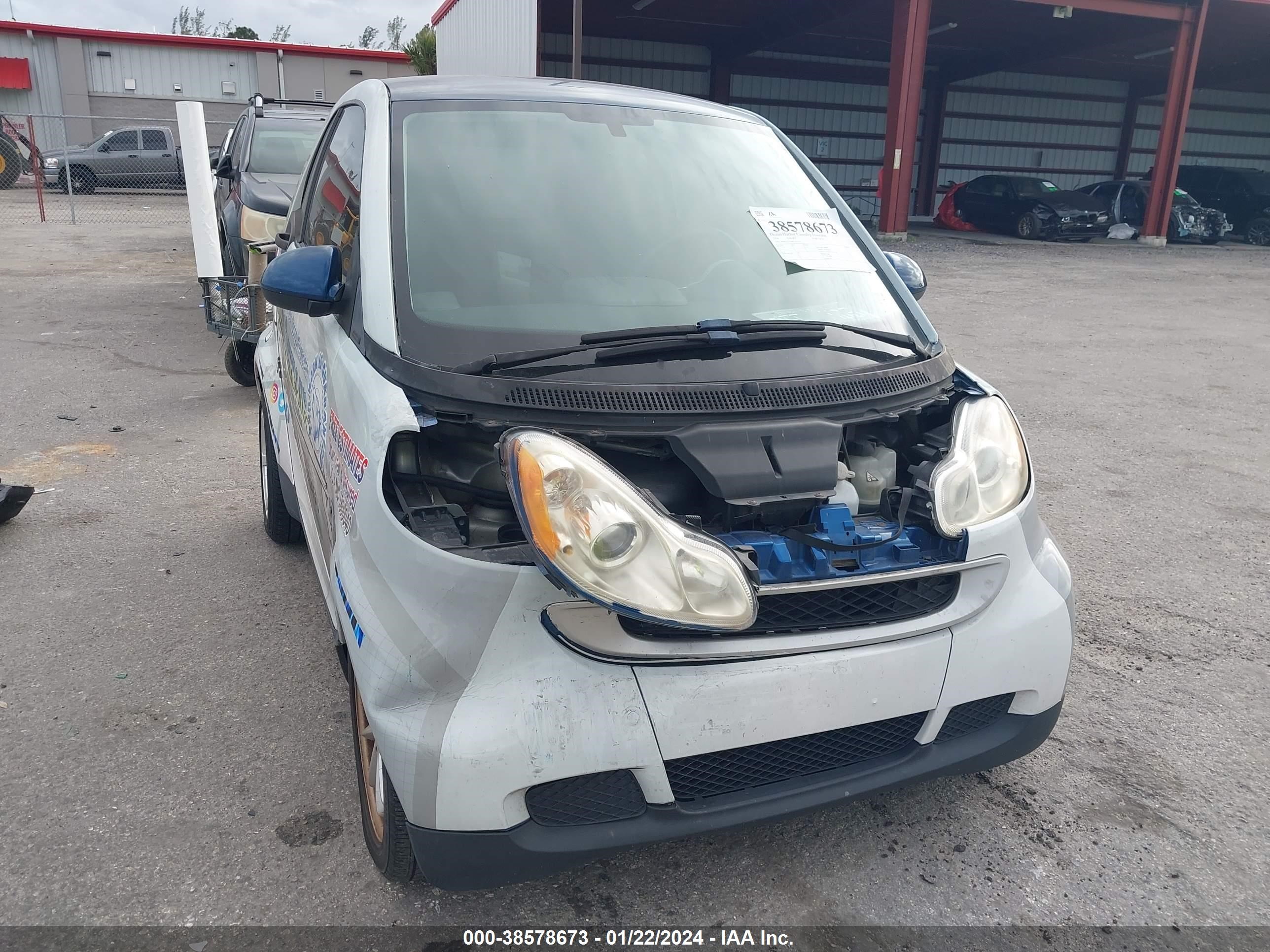 Photo 5 VIN: WMEEJ31X98K181925 - SMART FORTWO 