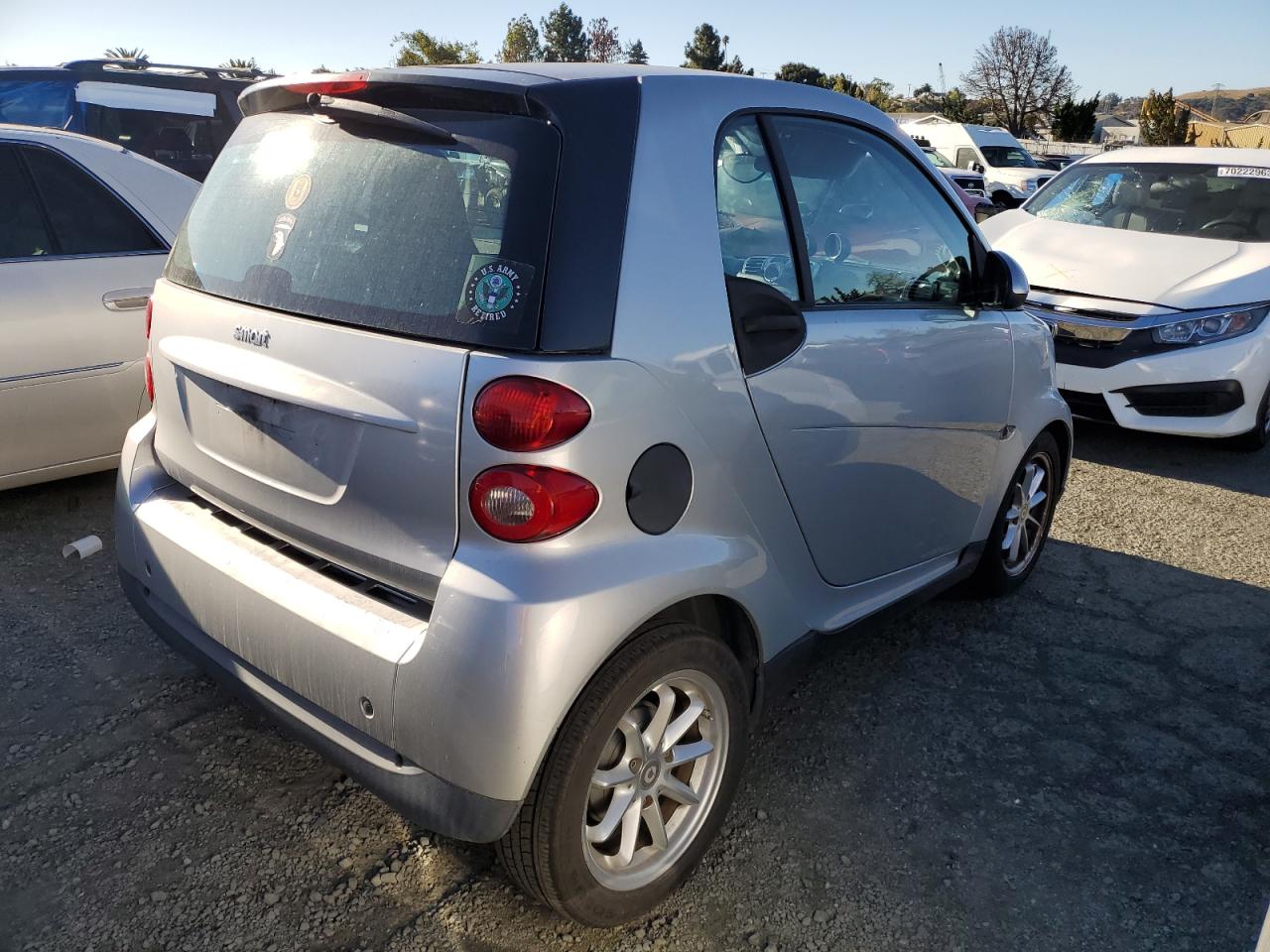 Photo 2 VIN: WMEEJ31X99K212754 - SMART FORTWO 