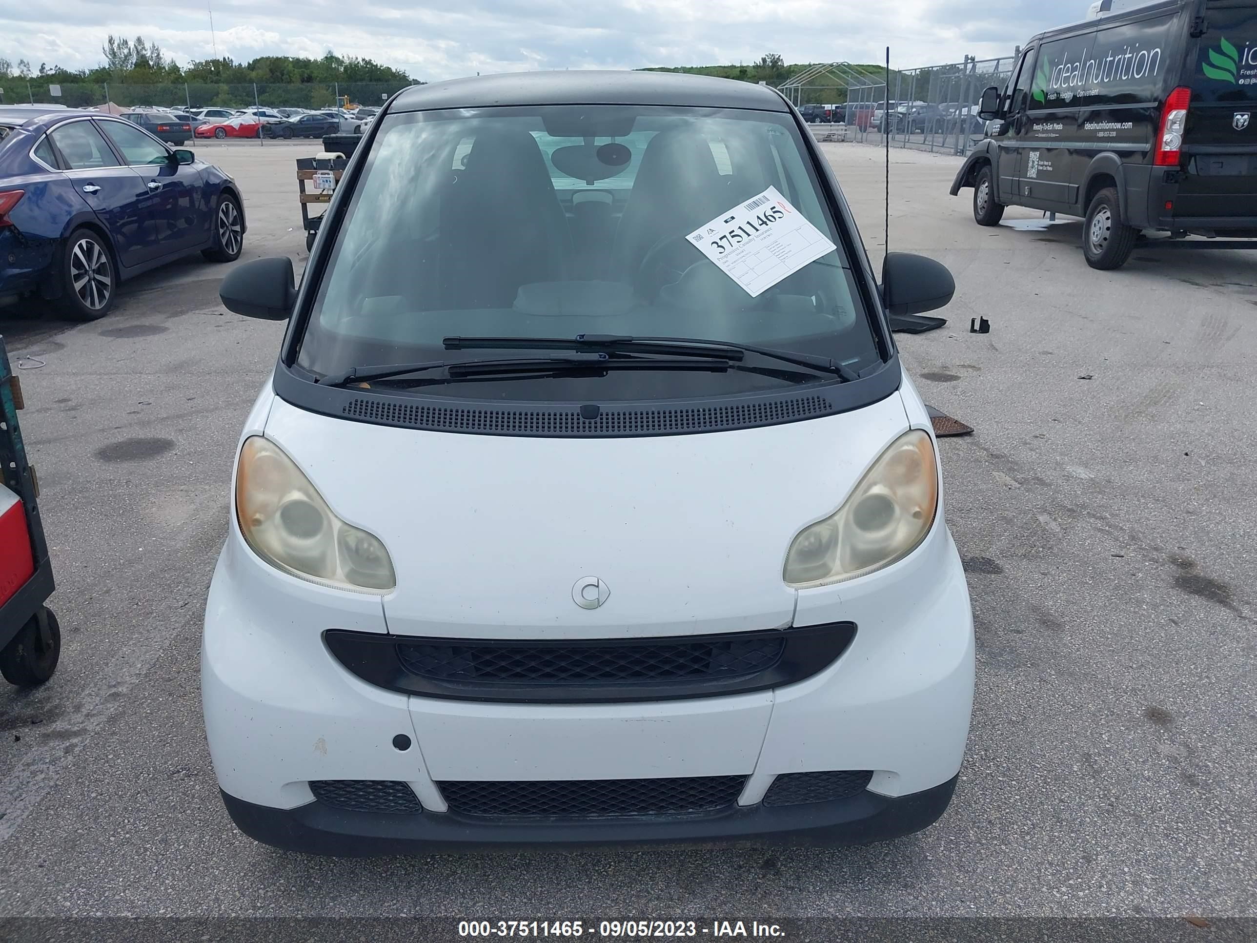 Photo 11 VIN: WMEEJ31X99K259234 - SMART FORTWO 