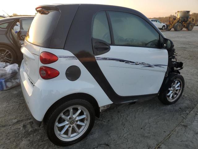 Photo 2 VIN: WMEEJ31X99K290239 - SMART FORTWO PUR 