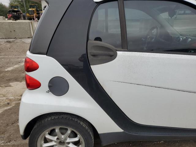 Photo 9 VIN: WMEEJ31X99K327421 - SMART FORTWO 