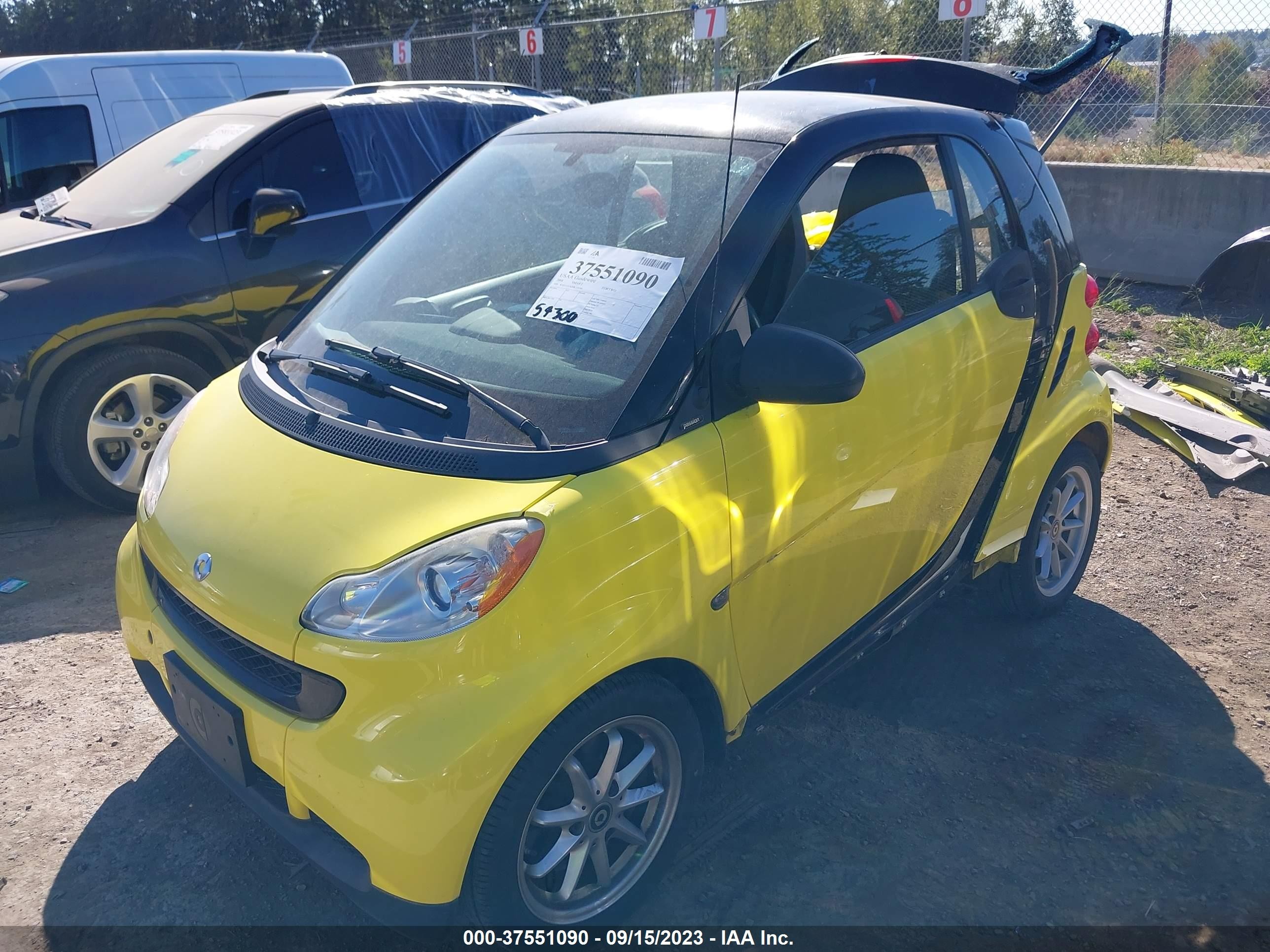 Photo 1 VIN: WMEEJ31XX8K130384 - SMART FORTWO 