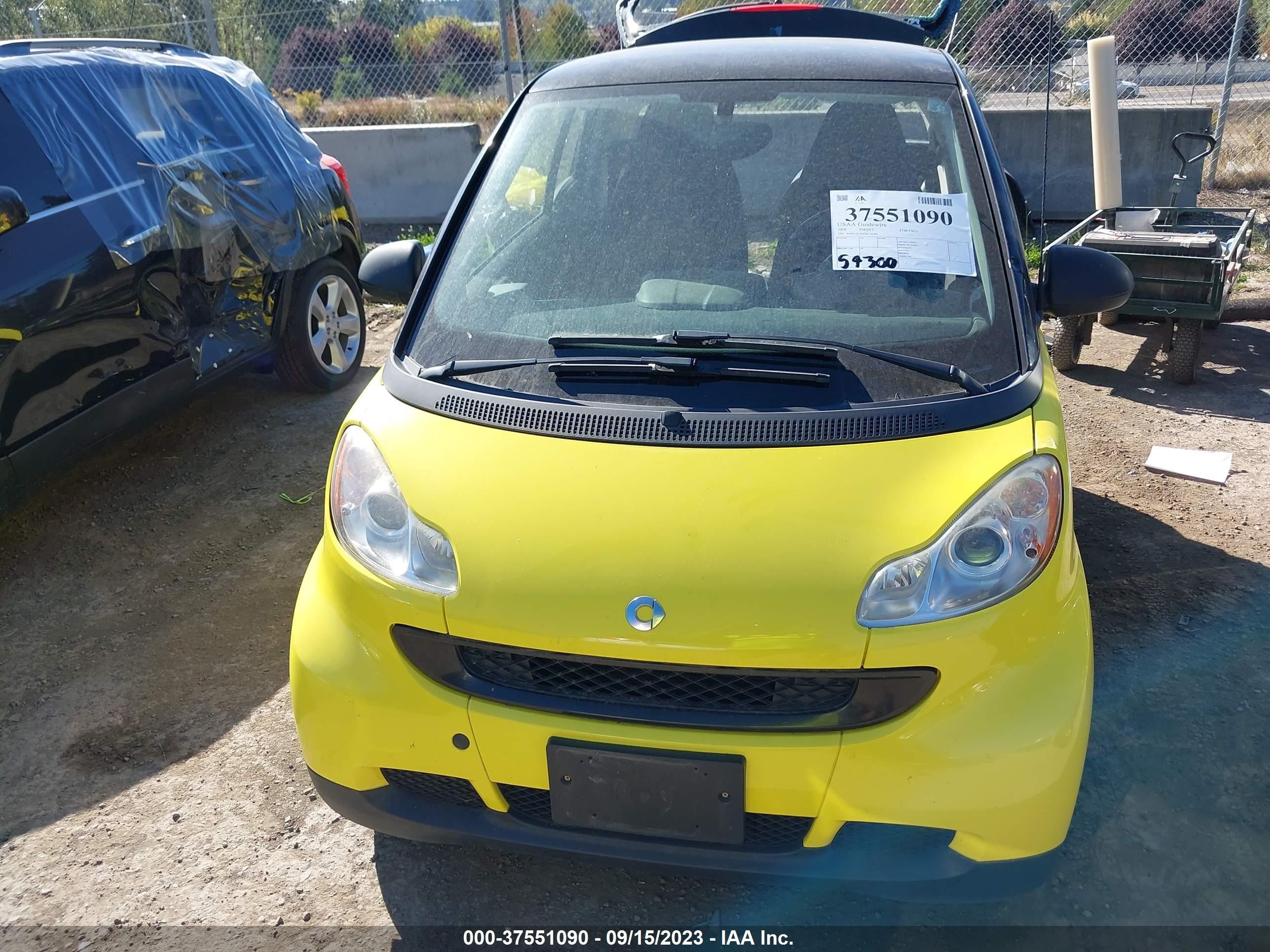 Photo 12 VIN: WMEEJ31XX8K130384 - SMART FORTWO 