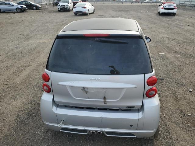 Photo 9 VIN: WMEEJ31XX9K266435 - SMART FORTWO PUR 