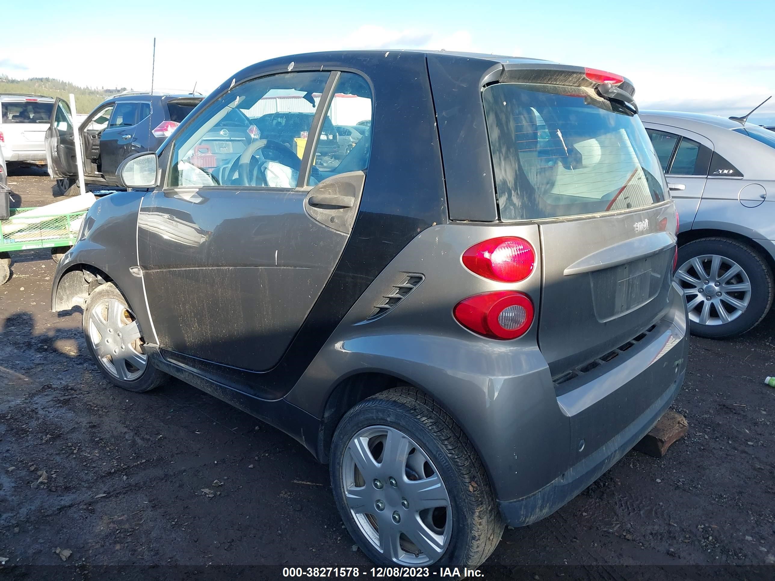 Photo 2 VIN: WMEEJ31XX9K302169 - SMART FORTWO 