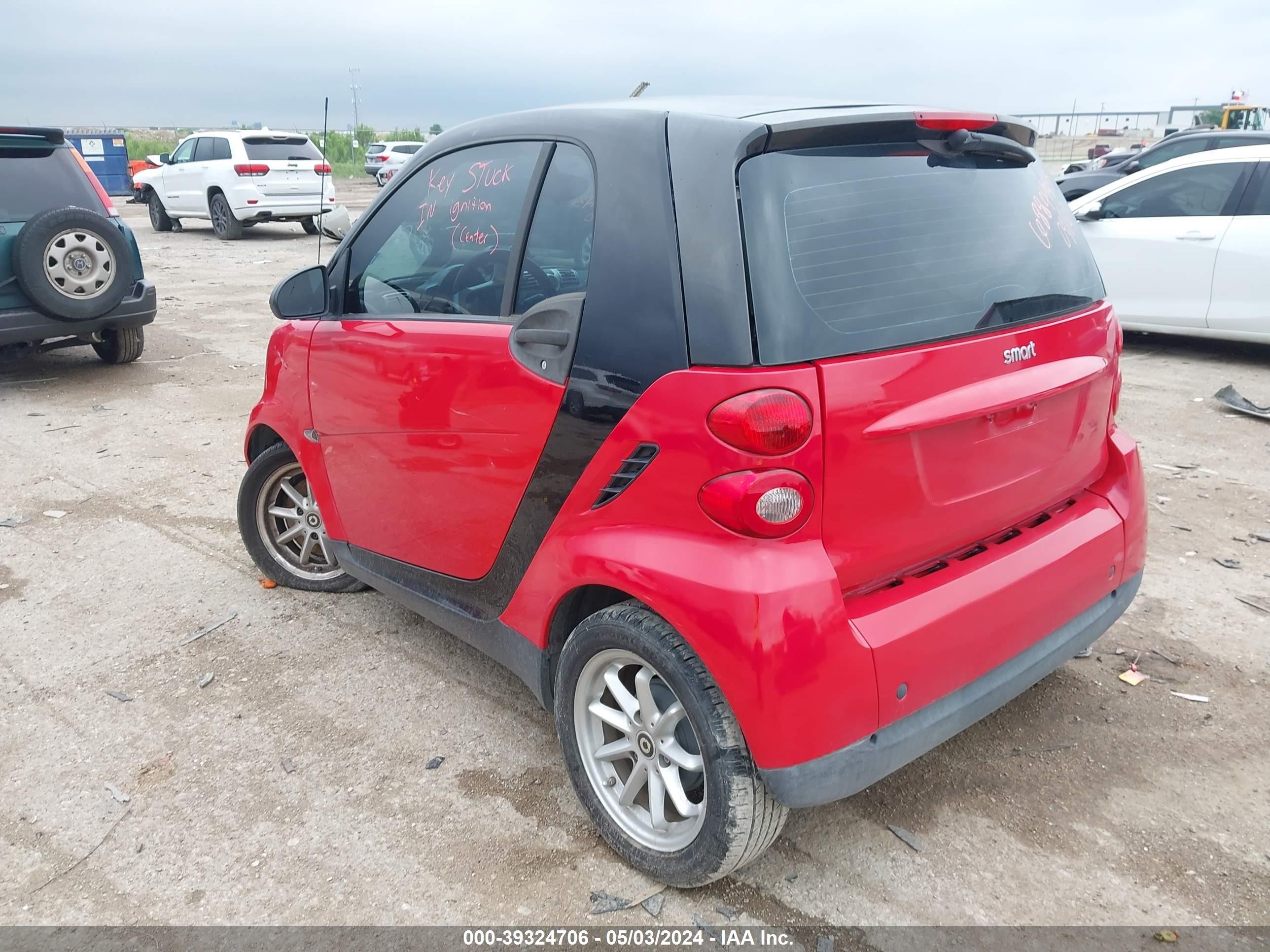 Photo 2 VIN: WMEEJ31XX9K304343 - SMART FORTWO 