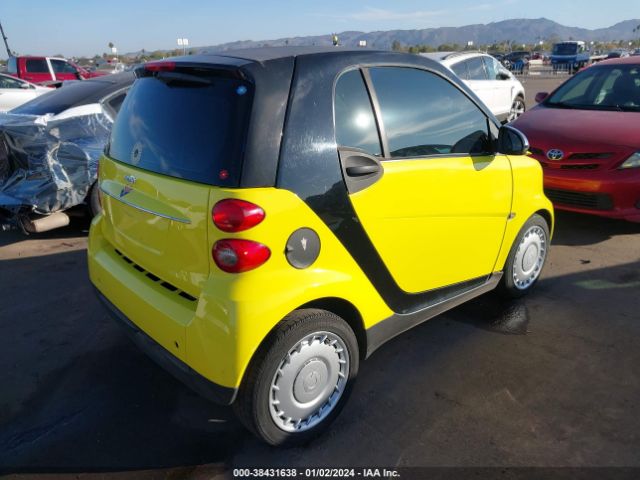 Photo 3 VIN: WMEEJ3BA1AK366471 - SMART FORTWO 