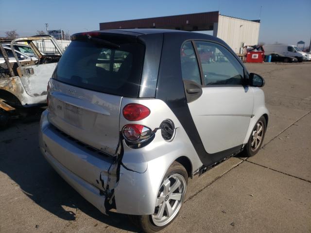 Photo 3 VIN: WMEEJ3BA1CK524682 - SMART FORTWO PUR 