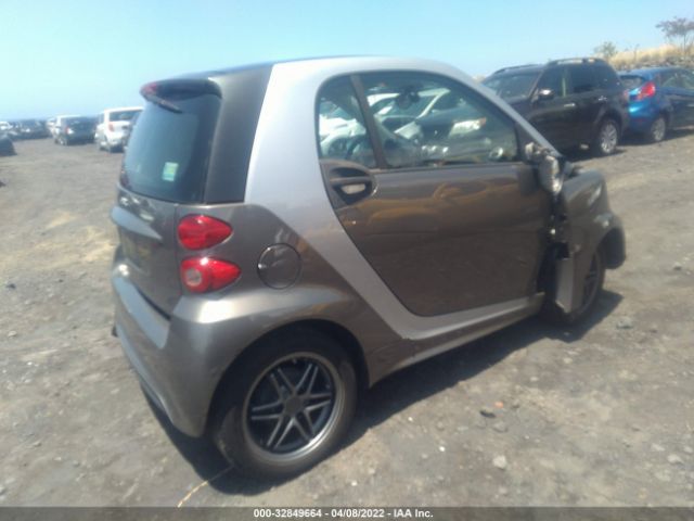 Photo 3 VIN: WMEEJ3BA1DK715066 - SMART FORTWO 