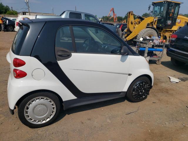 Photo 2 VIN: WMEEJ3BA1EK752975 - SMART FORTWO PUR 