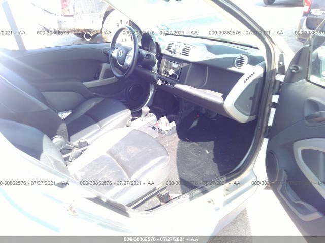 Photo 4 VIN: WMEEJ3BA1FK795178 - SMART FORTWO 