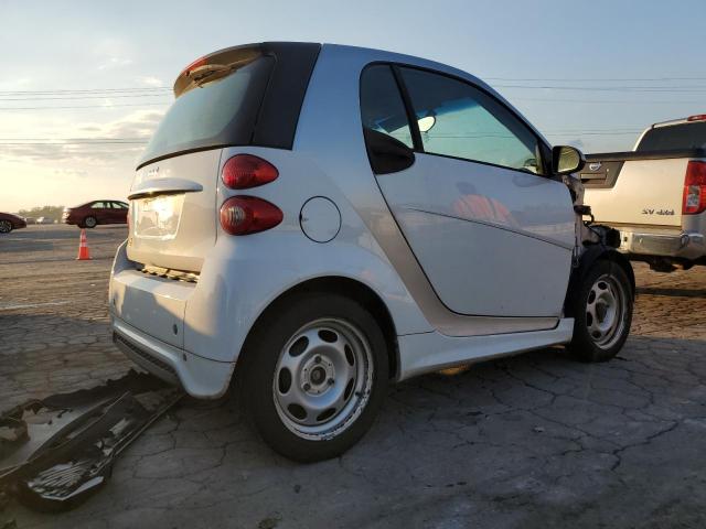 Photo 2 VIN: WMEEJ3BA1FK811766 - SMART FORTWO PUR 