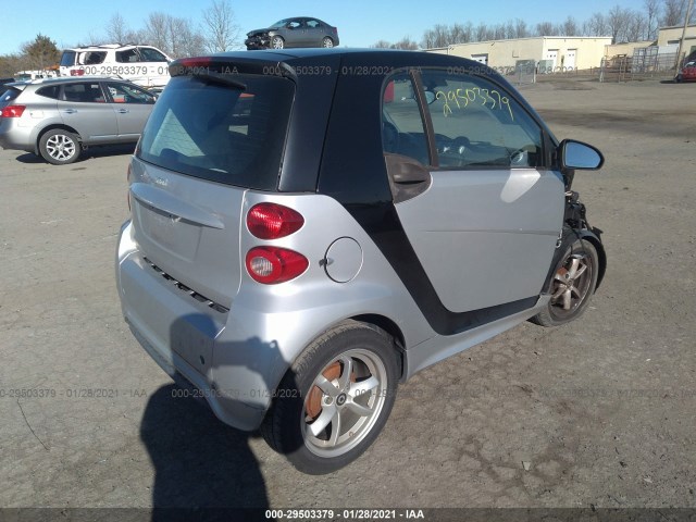 Photo 3 VIN: WMEEJ3BA1FK812626 - SMART FORTWO 