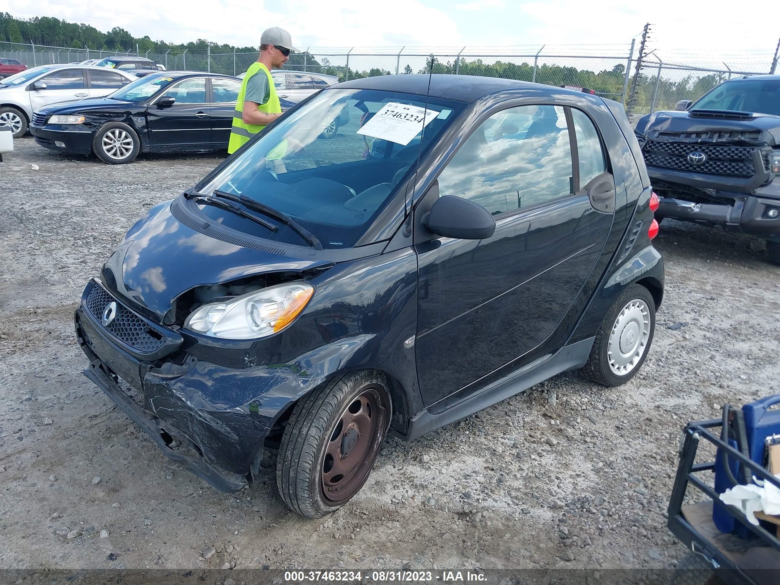 Photo 1 VIN: WMEEJ3BA2EK774810 - SMART FORTWO 