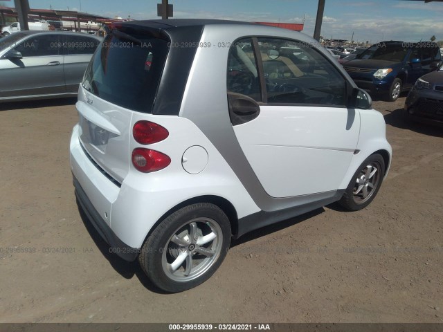 Photo 3 VIN: WMEEJ3BA2FK793195 - SMART FORTWO 