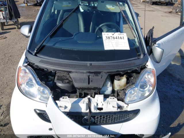 Photo 9 VIN: WMEEJ3BA2FK801196 - SMART FORTWO 